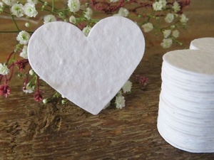 Cartes cadeaux en papier de qualité export, forme cœur, 2 x 3 pouces, avec poignée, pour emballages de vêtements de boutique et cadeaux de restaurant - Product Image 1
