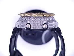 นาฬิกาหรูหราประดับเพชรโมอิสซาไนต์สีน้ำเงิน หน้าปัดยาง คริสตัลแซฟไฟร์ พร้อมใบรับรอง GRA ระดับ VVS สี D - Product Image 2