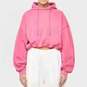 Sweat-shirt à capuche rose surdimensionné pour femme avec épaules tombantes et poches, couleur unie, en molleton, idéal pour l'automne - Product Image 5