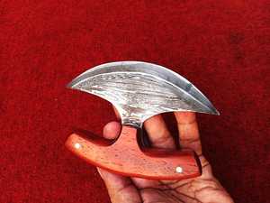 Tomahawk en acier Damas forgé à la main avec manche en bois pour la survie, qualité DIY - Product Image 1