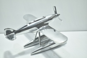 โมเดลเครื่องบินน้ำโลหะหรูหราทำมือ สำหรับตกแต่งบ้าน โต๊ะทำงาน และสะสมของผู้ที่ชื่นชอบการบิน - Product Image 2