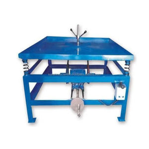 Mesa Vibratoria de 4-6 Kw de Potencia, Calidad Estándar, Suministro Directo de Fábrica, Utilizada en la Producción e Investigación de Productos de Hormigón - Product Image 1