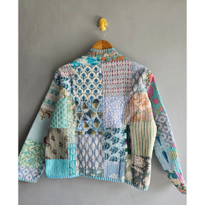 Veste matelassée patchwork réversible, manteau patchwork, vêtement d'extérieur en tricot floral pour femme, cadeau d'hiver pour elle - Product Image 6