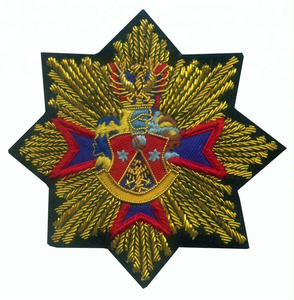 Badges brodés faits main légers et multi-usages avec épingle de sûreté, service OEM, couleurs et tailles personnalisées, badges de haute qualité - Product Image 6