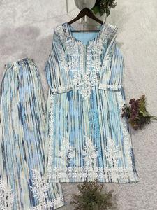 Vestido Plazzo Kameez de Rayón Puro con Bordado Pesado para Mujer, Sin Arrugas, Elástico, Ideal para Bodas y Fiestas - Product Image 5