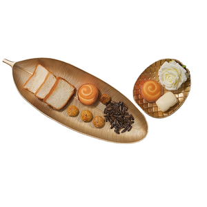 Plateaux à nourriture, fruits et collations en bois, non toxiques, écologiques, durables, modernes, forme de 5 pouces, ensemble de 5 pièces, personnalisables pour les fêtes - Product Image 3