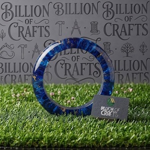 Billion Of Crafts Bracelet en résine époxy fait main, rond, bleu avec des taches dorées, bijou d'art de collection - Product Image 3