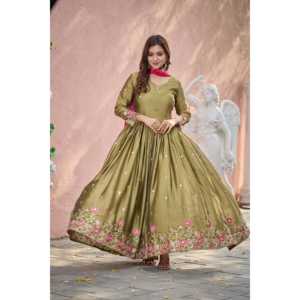 Pent and Beautiful Designer Robe de soirée avec Dupatta pour les fêtes - Product Image 2