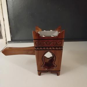 Porte-encens décoratif en bois pour la maison et le temple – Design élégant pour la prière quotidienne – Brûleur d'encens religieux en bois naturel - Product Image 1