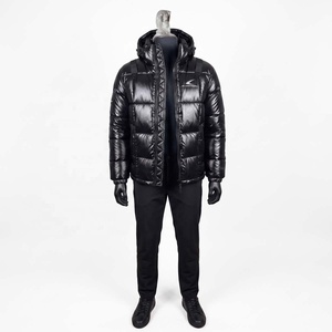 Chaqueta de Invierno Acolchada para Hombre, Ligera, Transpirable, con Capucha y Cuello Alto, con Logotipo Personalizado en la Parte Delantera, de Alta Calidad, OEM - Product Image 1