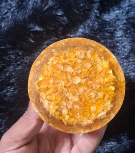 Pyramide d'orgonite en citrine naturelle, générateur d'énergie en cristal, pyramide de guérison Reiki faite à la main, attraction de richesse, décoration Feng Shui - Product Image 2