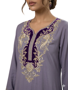 Vestido Abaya Morado Bordado, Vestido Largo Informal Musulmán de Manga Larga, Elegante para Uso Diario - Product Image 2