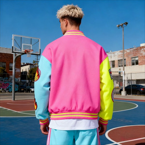 Veste universitaire streetwear en gros pour hommes, en laine avec manches en cuir, style baseball, broderie hip-hop, veste d'automne - Product Image 3