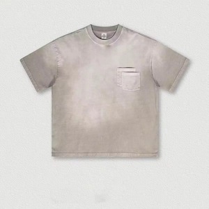 Camiseta de Algodón Extra Grande para Hombre, Cuello Redondo, Manga Corta, Color Sólido, Estilo Casual con Bolsillo, Lavado Ácido, Efecto Desgastado por el Sol, Calidad Premium - Product Image 1
