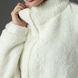 Veste polaire pour femme, col montant, manches longues, fermeture éclair, épaisse, chaude, hiver, couleur unie, longueur courte, polyester, fausse fourrure sherpa - Product Image 5