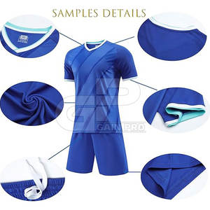 Tenue de football sportive, tissu léger, design confortable, parfaite pour le jeu en extérieur et les entraînements quotidiens - Product Image 4