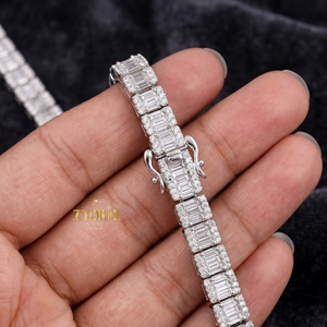 สร้อยคอเทนนิสทรงบาแกตต์ทอง 14K ประดับเพชรแบบ Iced Out ระดับพรีเมียม - Product Image 2