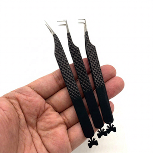 Magnifiques pinces à cils roses en acier inoxydable testées à la main, pinces de précision pour isolation des cils, outils de beauté personnalisés - Product Image 6