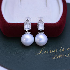 Boucles d'oreilles pendantes fines en forme de seau, en argent S925, perles d'eau douce 10-11 mm, blanc pur et violet, à fort éclat, vente en gros - Product Image 2