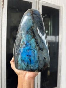 Labradorite naturelle, forme libre, polie, à fort éclat, pierre précieuse de guérison pour la méditation, la présentation et la décoration intérieure - Product Image 5