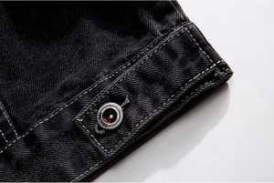 เสื้อแจ็คเก็ตยีนส์ผ้าแคนวาสสีดำคุณภาพดีสำหรับผู้ชายจาก MKB Enterprises สไตล์วินเทจ สตรีทแวร์ แขนยาว คอตั้ง มีกระเป๋าหน้า แบบ 3 มิติ - Product Image 2