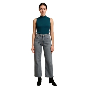 Jean décontracté pour femme, coupe ajustée et évasée, taille haute, style cheville, extensible, couleur unie - Product Image 1