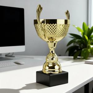 Trofeo Metálico de Alta Demanda para Ferias Científicas y Concursos de Innovación, Disponible para Suministro al por Mayor - Product Image 4