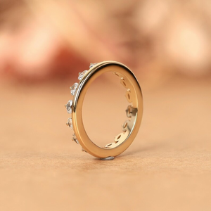 Anillo de oro macizo de 14K con banda ovalada verde de diamantes cultivados en laboratorio, corte ovalado, sin conflictos, para mujer - Product Image 4