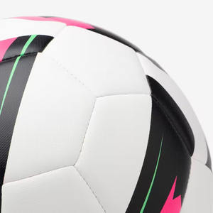 Balón de Fútbol Phantom Strike Edición Blanca y Rosa X-Pro Fusion, Balón de Entrenamiento y Partido AeroBlade, Hecho en Pakistán - Product Image 5