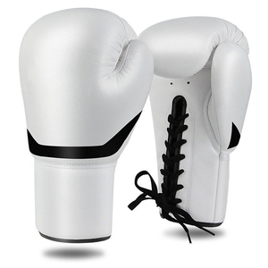 Gants de boxe en cuir noir avec fermeture à lacets pour les poignets, pour l'entraînement des adultes - Product Image 3
