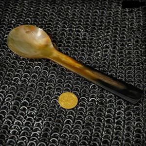 Cuillère en corne de buffle naturelle, fabriquée à la main, avec manche en os, cuillère de table pour la cuisine, cadeau - Product Image 4