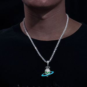 Pendentif Crâne Alien Plaqué Argent avec Anneau Bleu et Strass, Collier Hip-Hop, Bijou de Mode pour Homme, Cadeau - Product Image 1