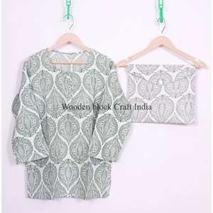 Conjunto de Pijama de Algodón Ultra Suave para Mujer, Estampado Floral, Camisón con Pantalones Térmicos, Ropa de Dormir Ligera con Logotipo Frontal - Product Image 3