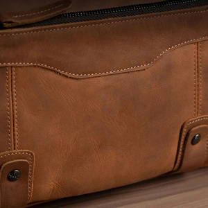 Bolso de mano de cuero de alta calidad con múltiples ranuras para tarjetas y cierre de cremallera premium para uso diario a un precio asequible. - Product Image 5