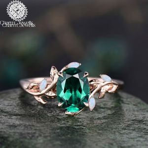 Bague de fiançailles pour femme en argent plaqué or rose avec moissanite taille coussin et sertissage à griffes, motif végétal, style classique - Product Image 2