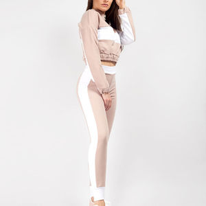Ensemble de survêtement deux pièces pour femme, haut court uni, personnalisable, sweat à capuche zippé, pantalon de jogging, écologique, respirant, 100% coton - Product Image 6