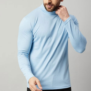 T-shirt décontracté à manches longues en tricot pour homme, bleu clair, col roulé, coupe ajustée, longueur normale - Product Image 1