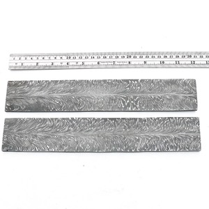 Cuchillo con mango de acero inoxidable, hoja de acero de Damasco con patrón de plumas, billete forjado a mano de primera calidad, hoja de metal de alto contenido de carbono - Product Image 2