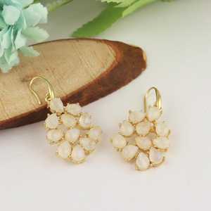 ต่างหูเงินแท้ 925 ชุบทอง 14K รูปทรงหยดน้ำประดับมูนสโตน น่ารัก งานแฮนด์เมด เครื่องประดับอัญมณีสำหรับผู้หญิง-งานฉลองครบรอบ - Product Image 3