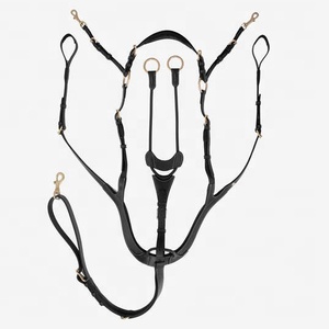 Harnais de poitrine en cuir réglable pour chevaux et équitation, design Corona, durable, personnalisable, Rub International - Product Image 1