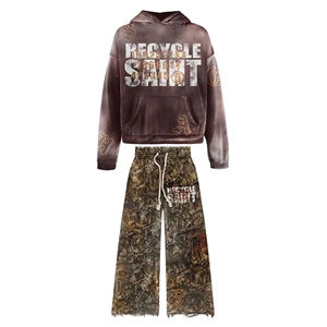 Conjunto de Sudadera con Capucha y Pantalones Jogger Estampados con Diseño Forestal, Estilo Y2K, Lavado Ácido, Marca Personalizada Streetwear, Venta al por Mayor, Chándales Góticos Hip Hop - Product Image 3