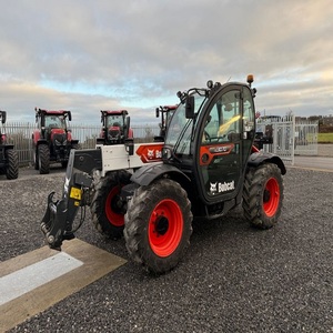 Mini-chargeuse compacte sur chenilles ForTI30.70 avec pelle rétrocaveuse intégrée, moteur diesel 75KW, composants PLC essentiels, moment de charge élevé - Product Image 6