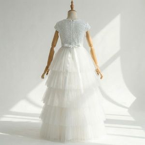 Robe de cérémonie pour filles, manches bouffantes, superposition de tulle étoilé, pour mariage ou demoiselle d'honneur, en tulle superposé blanc premium avec dentelle à sequins, longueur genou - Product Image 3
