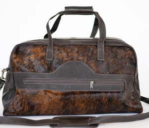 กระเป๋าเดินทางหนังวัวแท้พรีเมียม  แบบมีขน  กระเป๋าถือสะพายข้าง  กระเป๋าเดินทางสุดสัปดาห์  กระเป๋าขึ้นเครื่อง  สำหรับส่งออกจำนวนมาก  OEM  รุ่น LHTB-0099 - Product Image 1