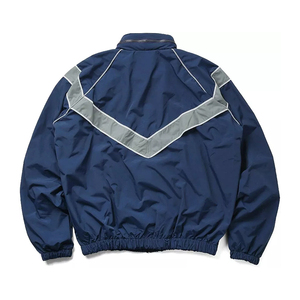 Veste coupe-vent à capuche pour homme de qualité supérieure, taille oversize, manches longues, fermeture éclair, col montant avec poche, logo sur le devant - Product Image 2