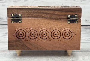 Caja de Madera Decorativa y Económica para Guardar Tesoros Personales, Regalos, Joyas y Pequeños Accesorios con Estilo Rústico Vintage - Product Image 4