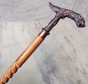Canne de marche en bois artisanale personnalisée avec poignée en aluminium et embout en laiton massif, style vintage victorien - Product Image 4