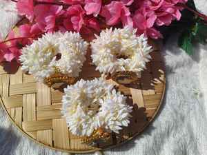 Pulsera de Gota Gajra con Espejo de Jazmín Artificial de Rajasthani para Bodas Indias, Haldi, Heena, Nikah, Sangeet, Joyería Festiva y Recuerdo - Product Image 3