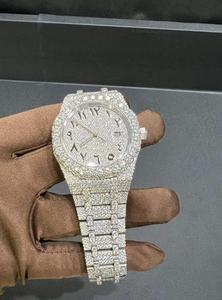 Montre entièrement sertie de diamants Moissanite VVS pour hommes et femmes en or blanc et acier inoxydable, style bijoux Hip Hop, prix réduit - Product Image 3