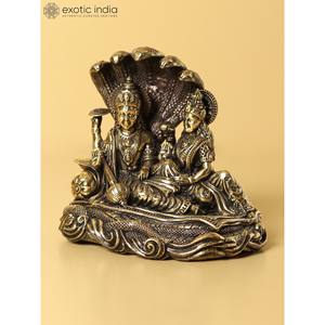 Escultura de latón Lakshmi Narayana pequeña Superfina de 5 pulgadas sentada en Sheshnag para decoración del hogar, regalos y Templo hecho en La India - Product Image 2